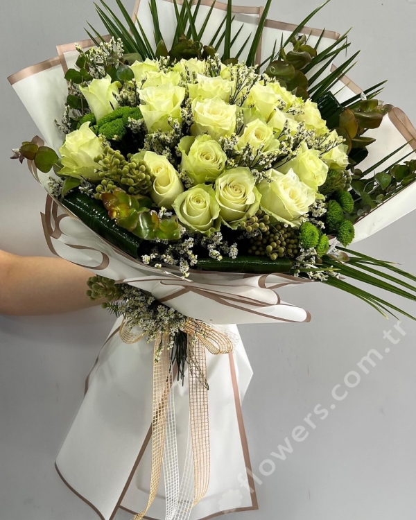 21 Premium White Rose Bouquet