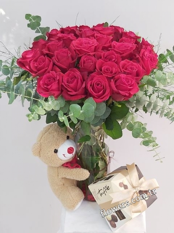 Lovely 21 Roses Teddy And Truffle Chocolate