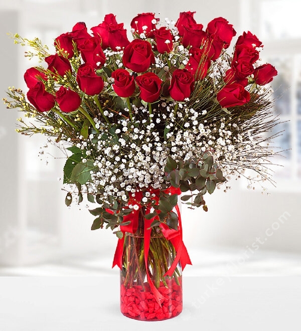 30 Red Roses in Vase