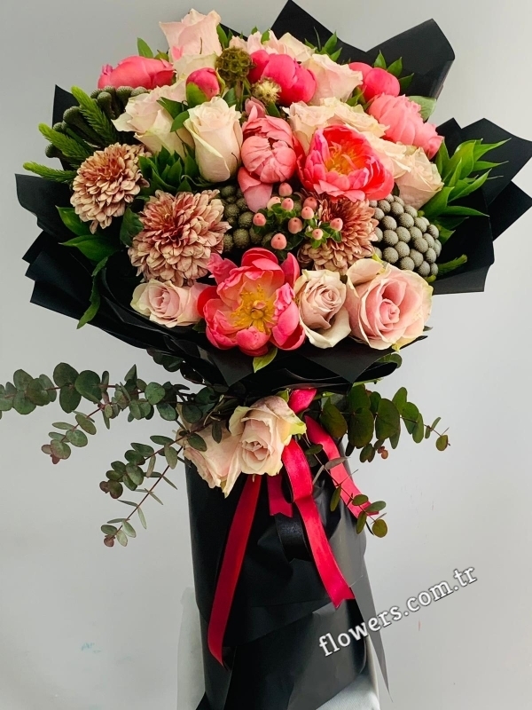 Mix Peony and Rose Bouquet