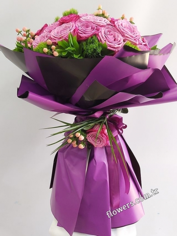 41 Pink Roses Bouquet