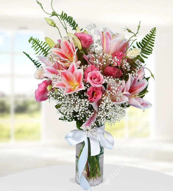 Pink Lilium and Lisianthus