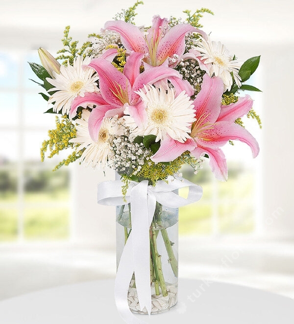 Pink Liliums and Gerbera