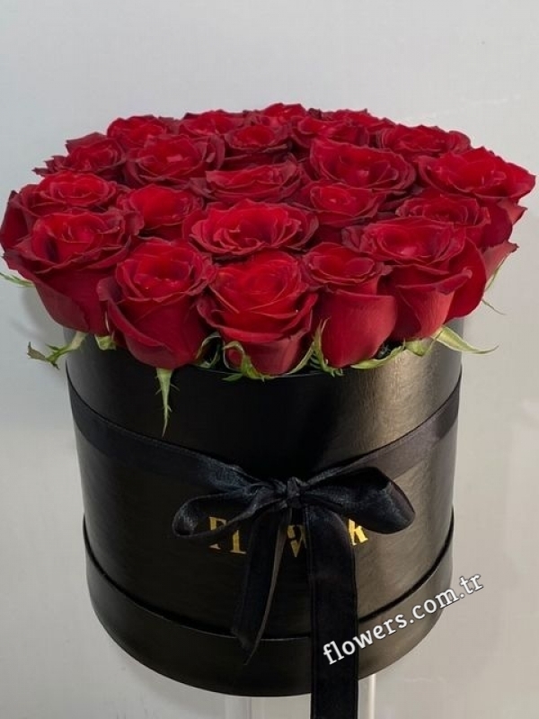 21 Red Roses In Black Box