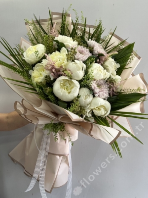 Deluxe White Peony Bouquet