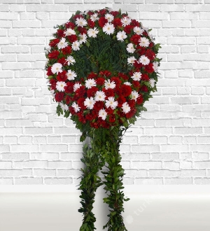 Red and White Wreath