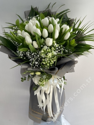 50 White Tulip Bouquet