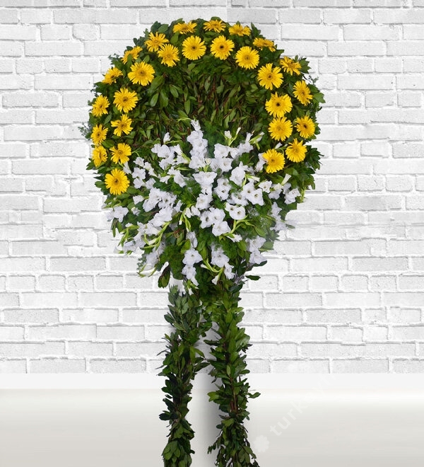 Yellow and White Wreath